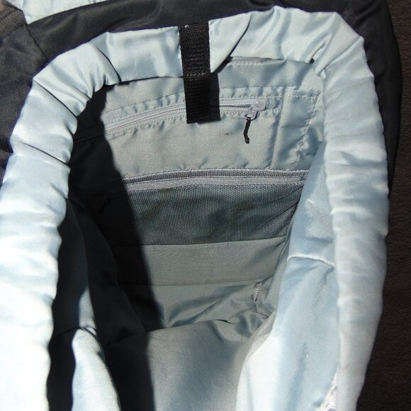 LULULEMON BACKPACK main image 4